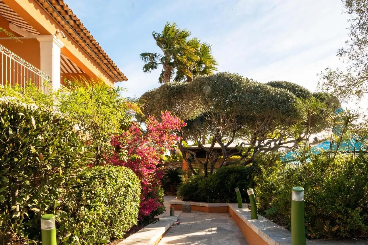 Hotel Le Mouillage Saint-Tropez 4*,